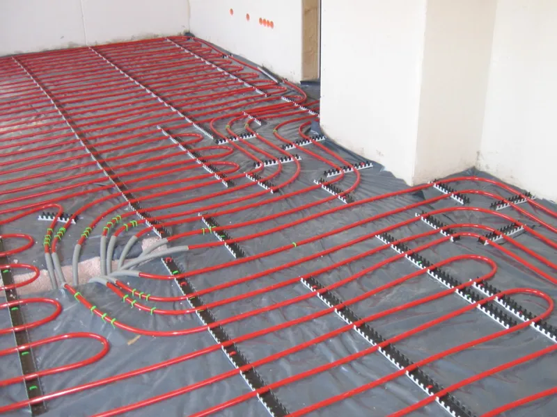 Vattenburen eller elektrisk golvvärme